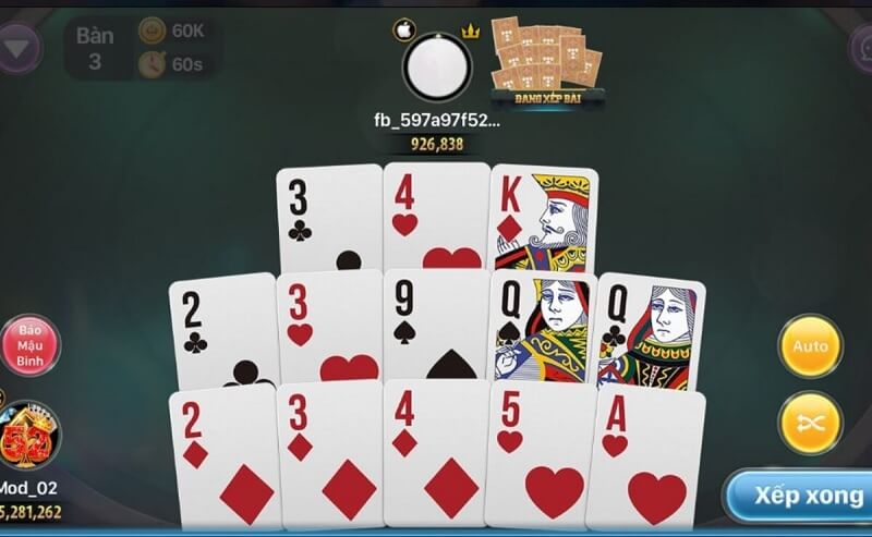 Sắp xếp bài thành 3 chi là nhiệm vụ của người chơi sau khi được chia bài